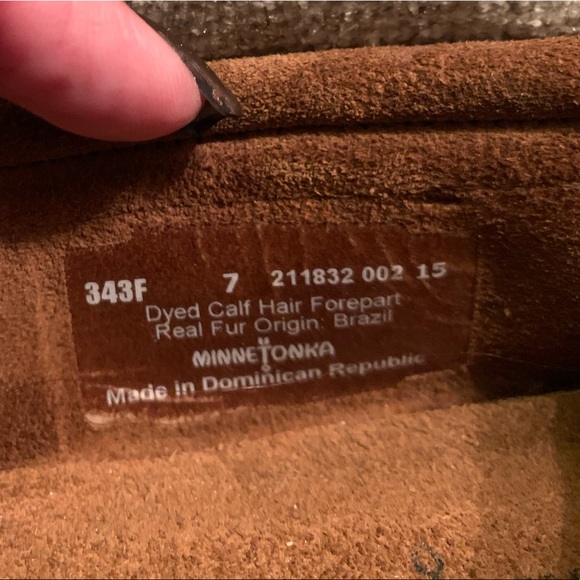 EUC Ladies Minnetonka moccasins - Picture 2 of 3